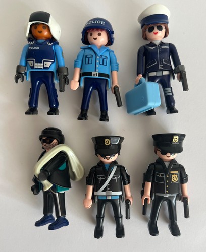 Playmobil police officers - 5,