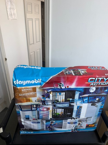 Playmobil police headquarters - playmobil,
