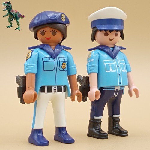 Playmobil male and female