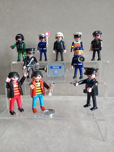 Playmobil police figures - playmobil,