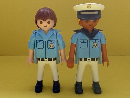 Playmobil uniformed police - playmobil,