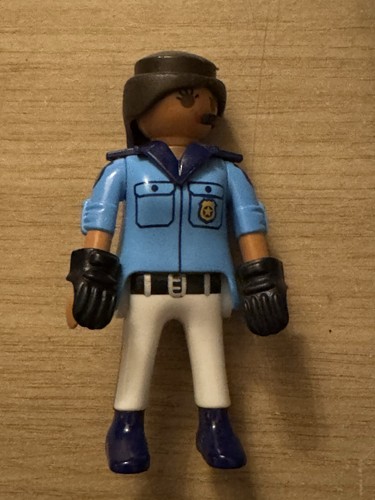Playmobil police figure