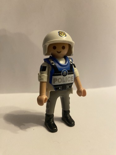 Playmobil police figure - police,