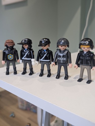 Playmobil police figures - police,