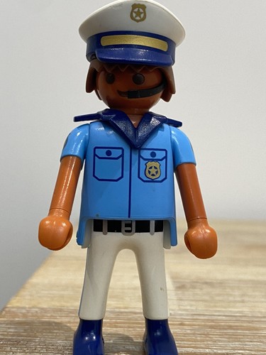 Playmobil police officer - playmobil,