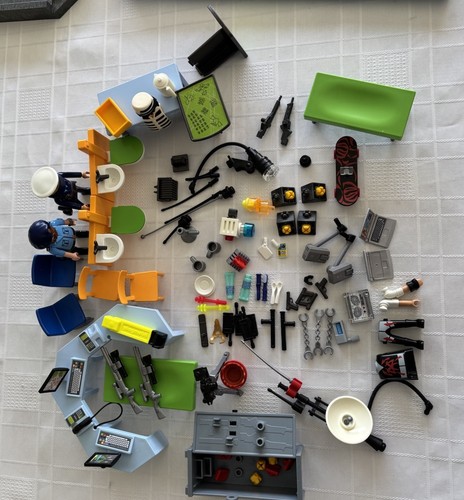 Playmobil police headquarters - playmobil,
